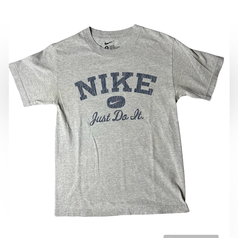 Nike Loose Fit Gray “Just Do It” Tee Small